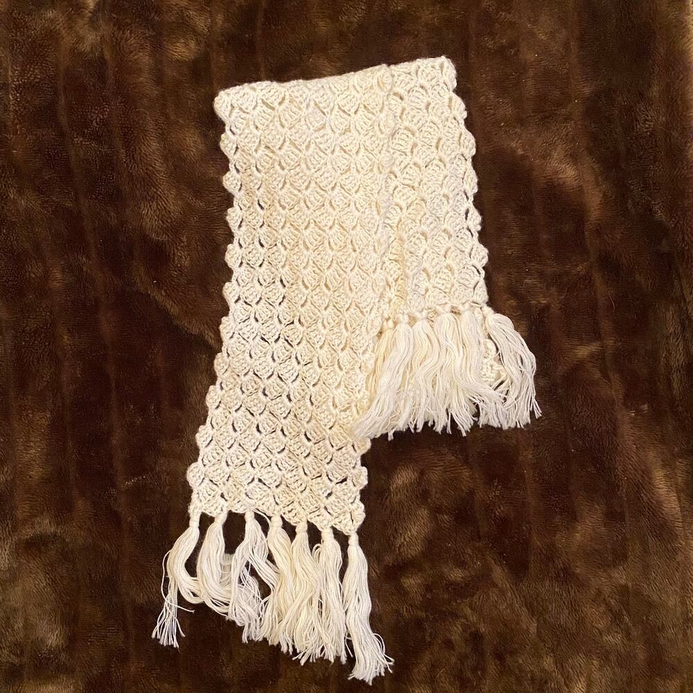 55" x 7" Ivory Crochet Scarf with Fringed Ends in Excellent Clean Condition